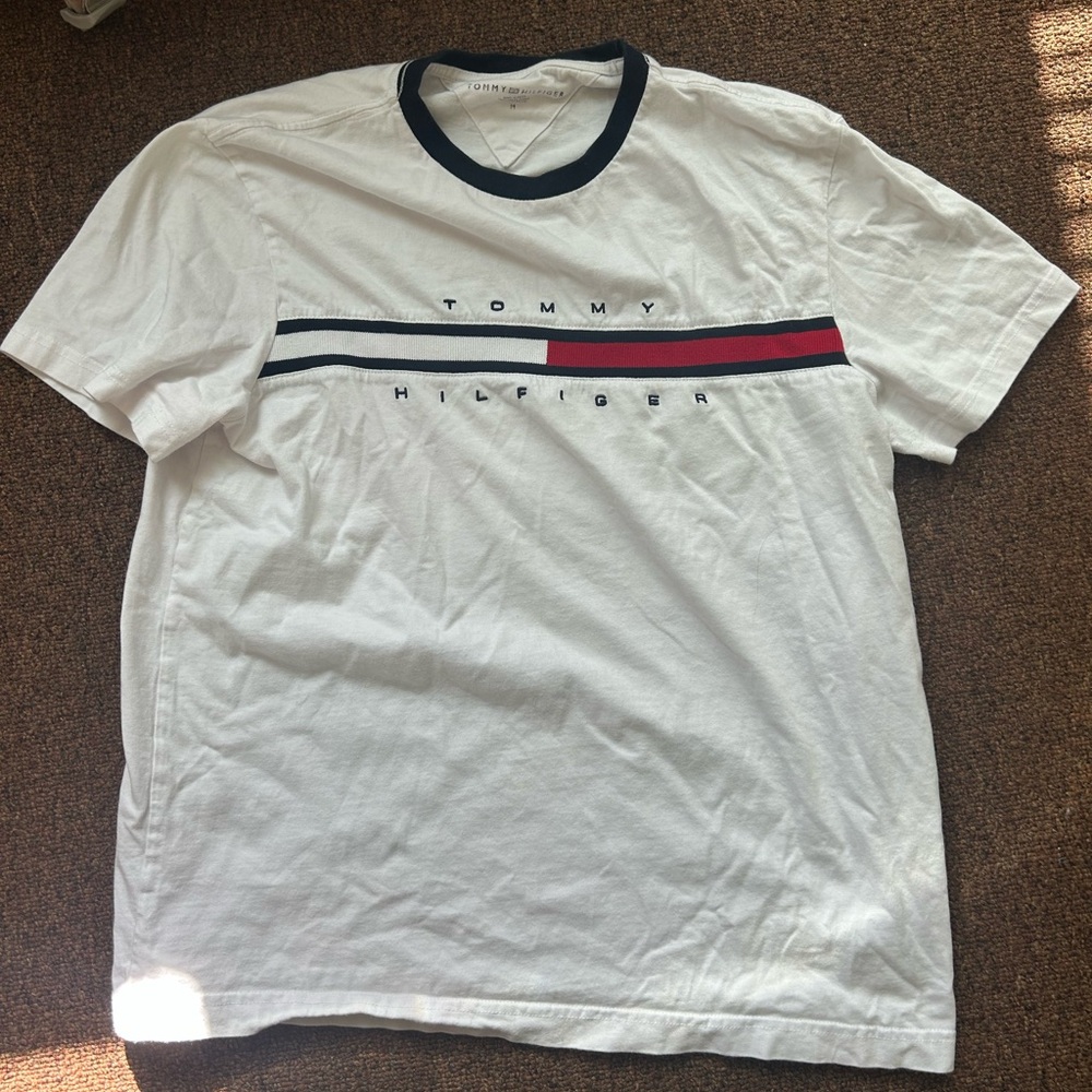 Tommy Hilfiger vintage tee